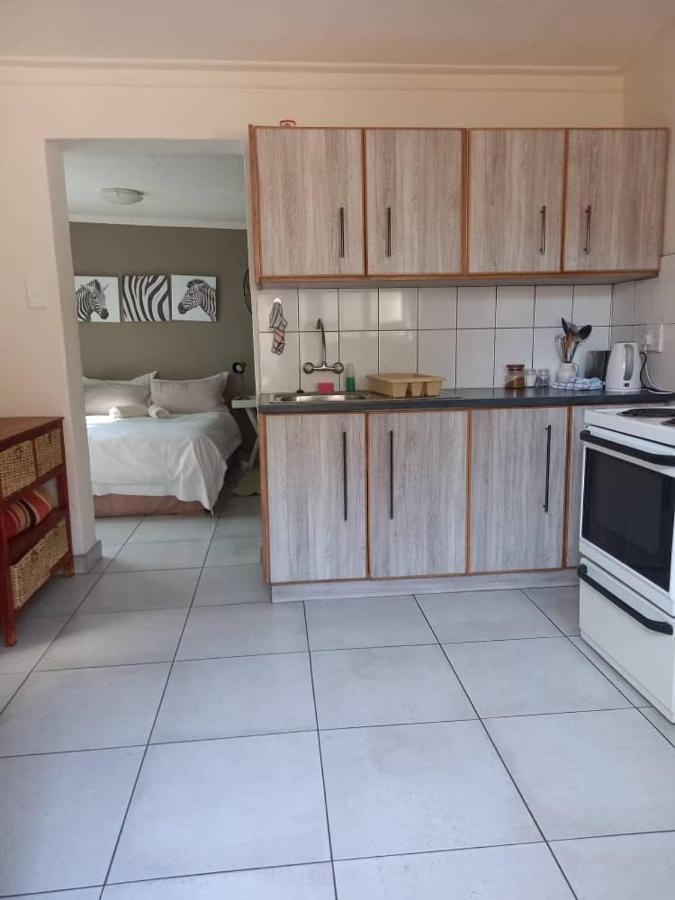 Self-Catering Studio, Unit 3 On Krupp Windhoek Exterior foto